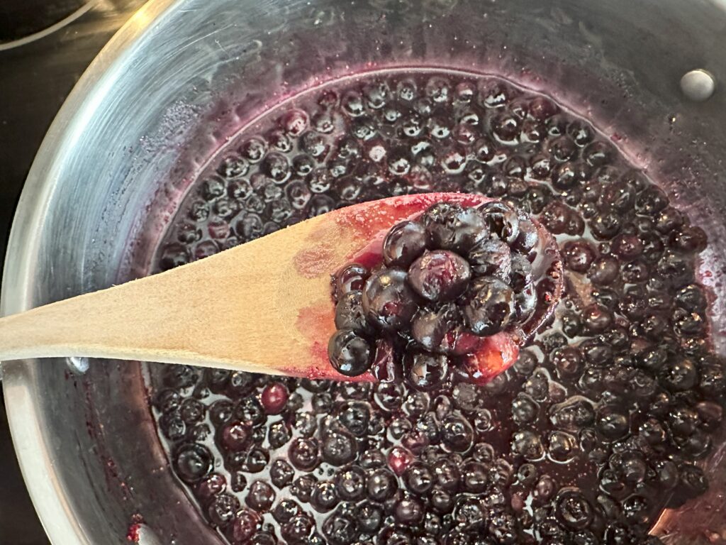 Showing the blueberry mixture just after corn starch slurry has been added in.