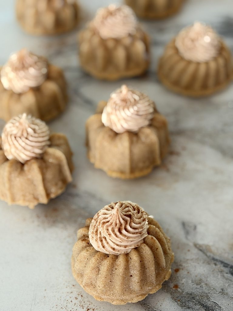 Apple Cinnamon Mini Bundt Cakes